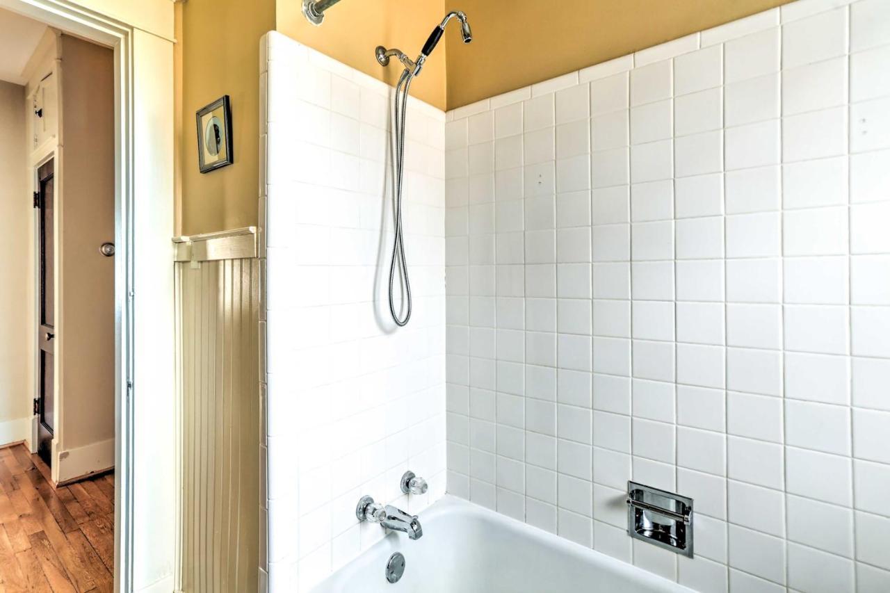 Lovely Apt, 1 Block To Downtown Danville Esterno foto